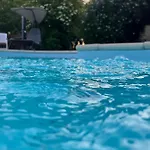La Colline De Tilleul - Les Deux Puits - Cosy With Swimming Pool Near Aubeterre Saint-Romain
