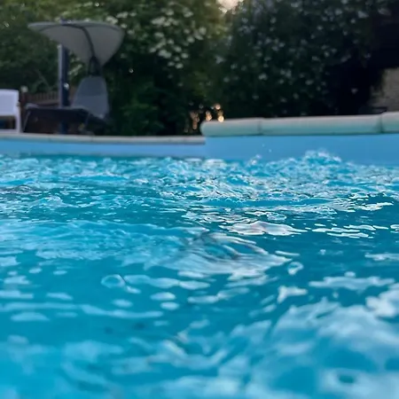 La Colline De Tilleul - Les Deux Puits - Cosy With Swimming Pool Near Aubeterre Saint-Romain