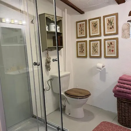 La Colline De Tilleul - Les Deux Puits - Cosy With Swimming Pool Near Aubeterre Vakantiehuis Saint-Romain (Charente)