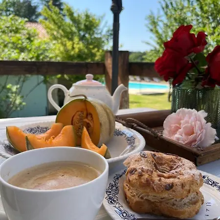 La Colline De Tilleul - Les Deux Puits - Cosy With Swimming Pool Near Aubeterre 度假居 Saint-Romain (Charente)