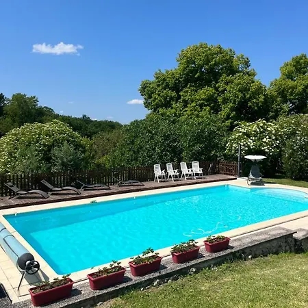 Vakantiehuis La Colline De Tilleul - Les Deux Puits - Cosy With Swimming Pool Near Aubeterre