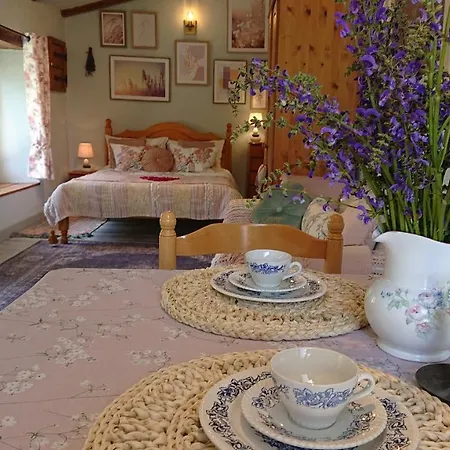 La Colline De Tilleul - Les Deux Puits - Cosy With Swimming Pool Near Aubeterre