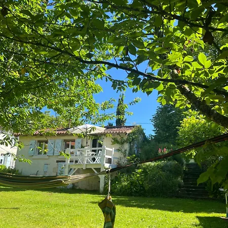 La Colline De Tilleul - Les Deux Puits - Cosy With Swimming Pool Near Aubeterre Saint-Romain
