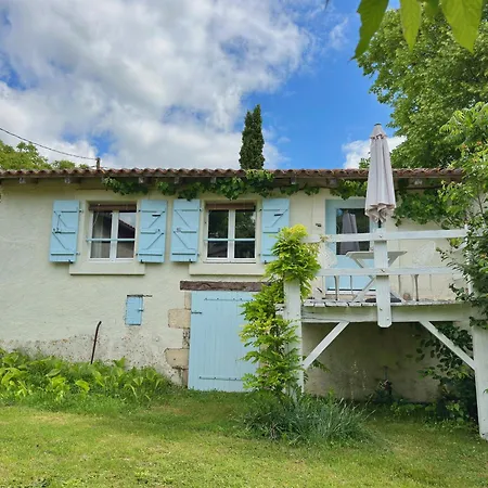 La Colline De Tilleul - Les Deux Puits - Cosy With Swimming Pool Near Aubeterre 度假居 *