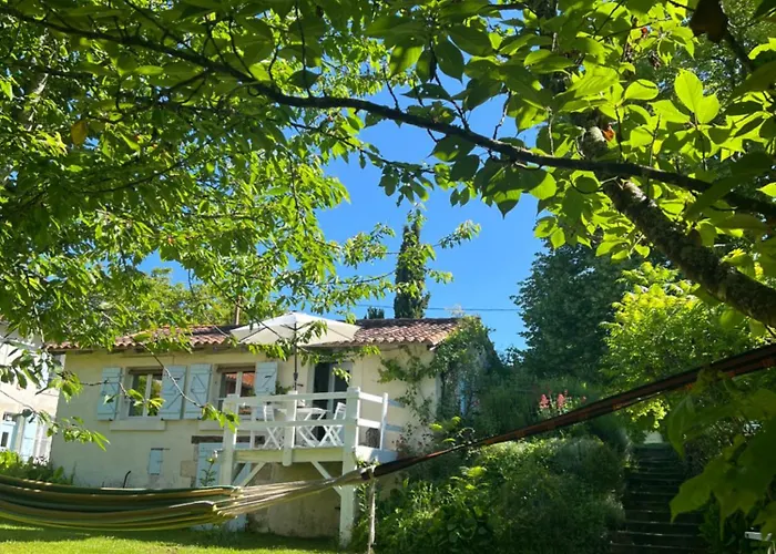La Colline De Tilleul - Les Deux Puits - Cosy With Swimming Pool Near Aubeterre Saint-Romain (Charente)