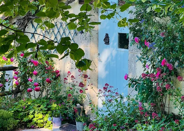 La Colline De Tilleul - Les Deux Puits - Cosy With Swimming Pool Near Aubeterre